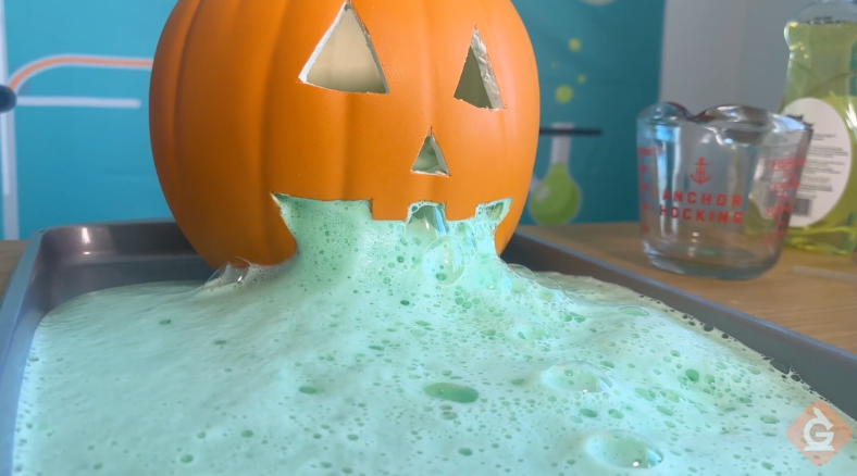 Learn some quick takeaways from this fun and low-prep halloween science DIY activity, how to make a pumpkin ooze.